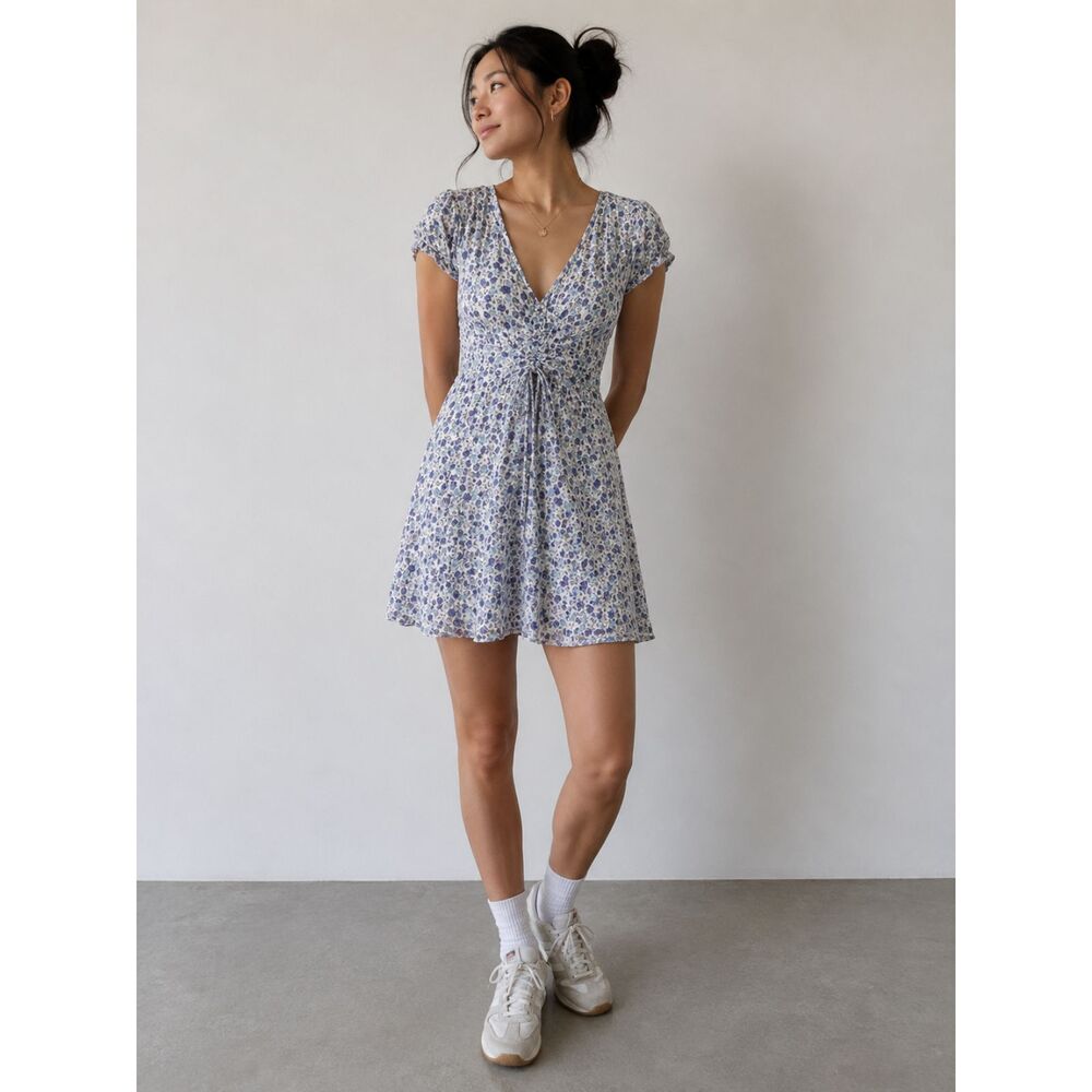 Cotton On Women small Floral Ruched Mini Dress Short Sleeve  Blue White romantic